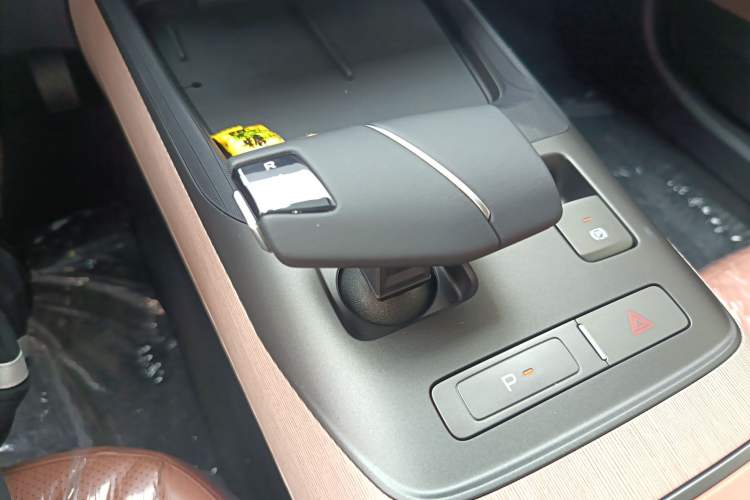 Used CHANGAN Eado 2025 Blue Whale 1.5T 500Bar Flagship Model
