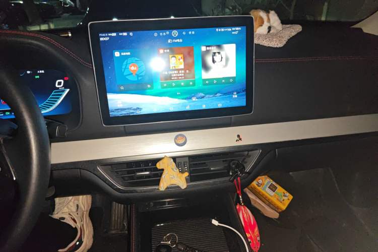 Used BYD Tang New Energy 2018 DM 2.0T All-Wheel Drive Smart Connectivity Luxury Model 7 Seats China V Emission Standard