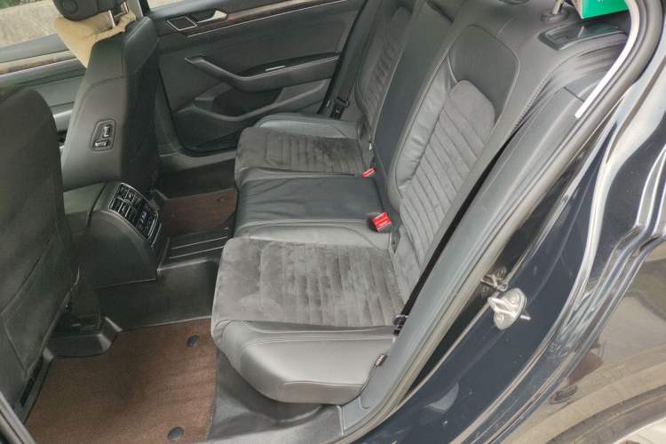 Used Volkswagen Magotan 2017 330TSI DSG Luxury Model