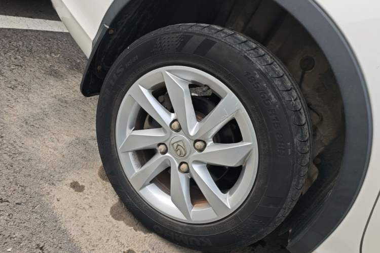 Used Baojun 310W 2017 1.5L Manual Fashion Model China V
