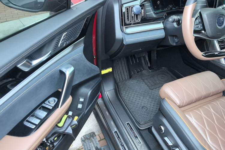 Used BYD Tang New Energy 2021 DM 2.0T Four-Wheel Drive High-Performance Flagship Model Driver Seat