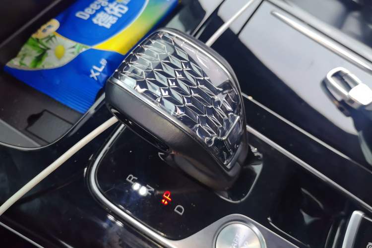 Used GAC Trumpchi M8 2024 Master Series 400T Ultimate Edition Gear Lever