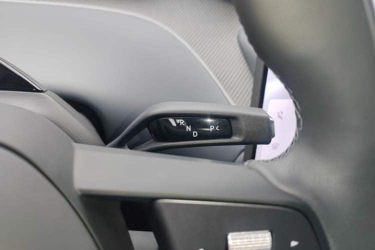 Used Xiaomi Auto YU7 2025 Ultra-Long Range High-Performance All-Wheel-Drive Max Edition
