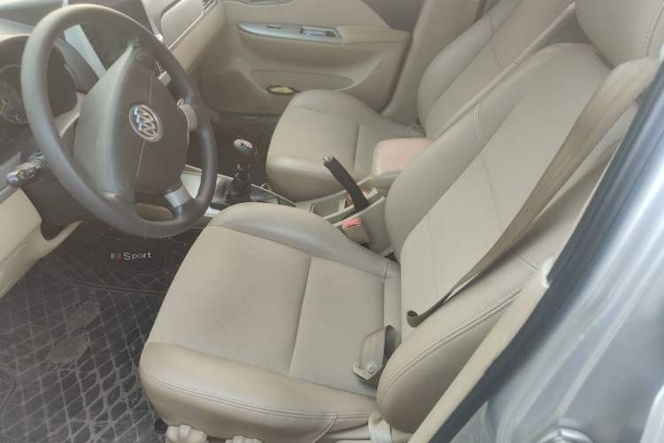 Used Buick Excelle 2013 1.5L Manual Classic Model