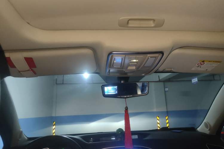 Used Geely Auto Vision X6 2016 1.8L Manual Luxury Model
