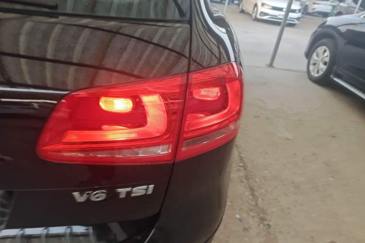 Used Volkswagen Touareg 2011 3.0 TSI Standard Version
