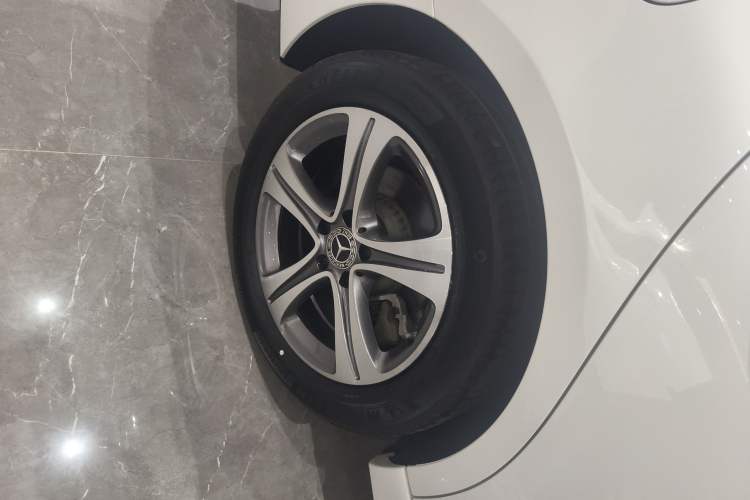 Used Mercedes-Benz C-Class 2022 C 200 L Sport Edition Right Rear Wheel Hub