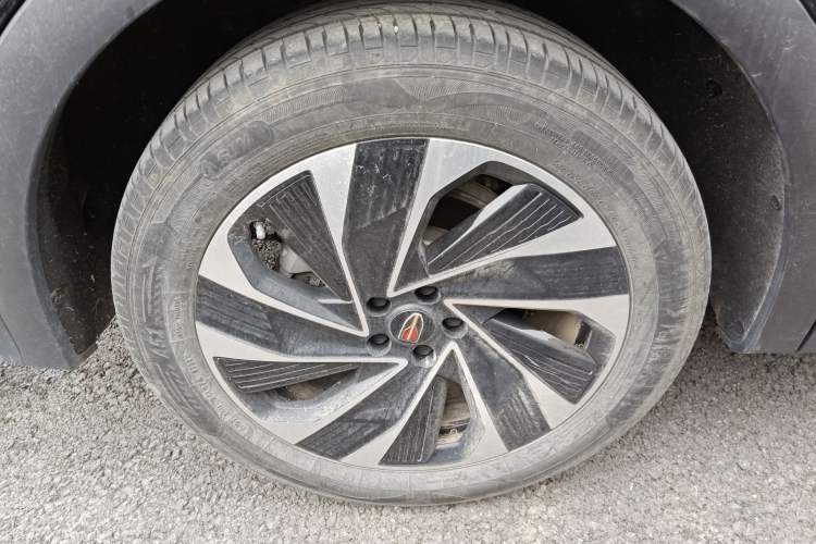 Used Hongqi HS7 PHEV 2024 2.0T PHEV Four-Wheel Drive Flagship Edition 7 Seats Right Rear Wheel Hub