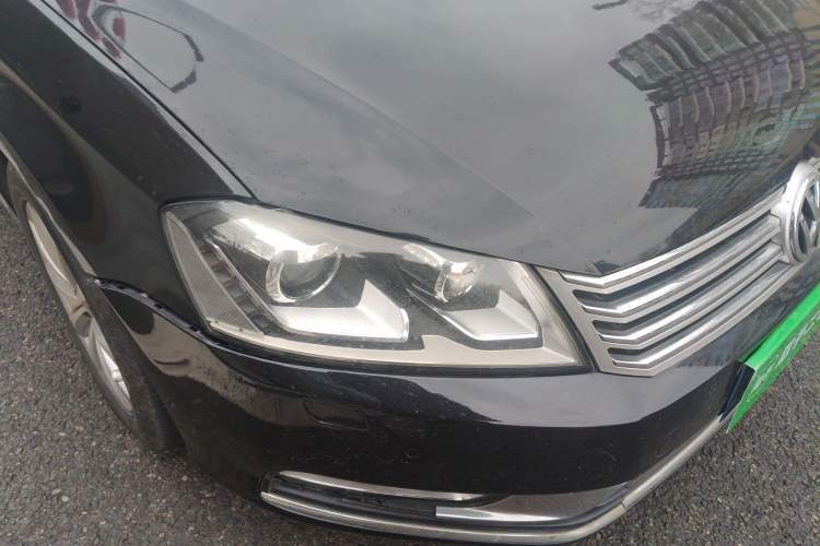 Used Volkswagen Magotan 2012 Revised 1.8TSI Luxury Version Right Front Headlight