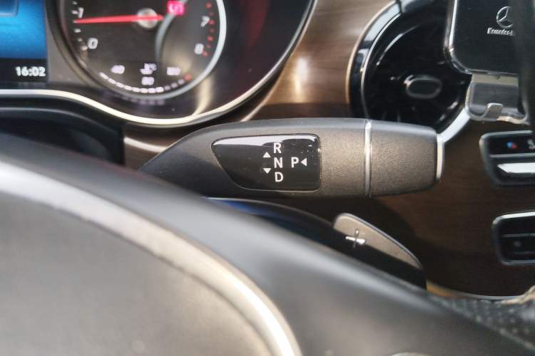 Used Mercedes-Benz V-Class 2020 V 260 L Long-wheelbase Luxury Edition