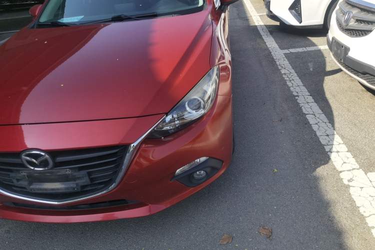 Used Mazda 3 Axela 2016 Sedan 1.5L Automatic Luxury Model Left Front Headlight