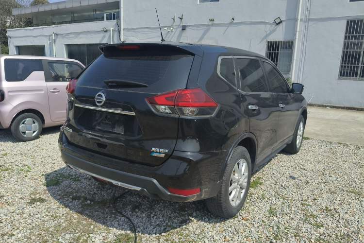 Used Nissan X-Trail 2017 2.0L CVT Comfort Edition 2WD Rear Right 45 Deg