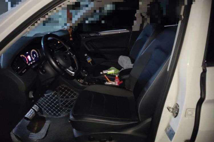 Used Volkswagen Tiguan L 2021 330TSI Automatic Two-Wheel Drive R-Line Enhanced Edition Left Front Seat