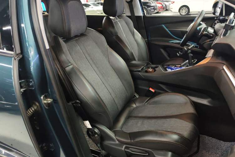 Used Peugeot 5008 2017 380THP 7-Seater Elite Edition
