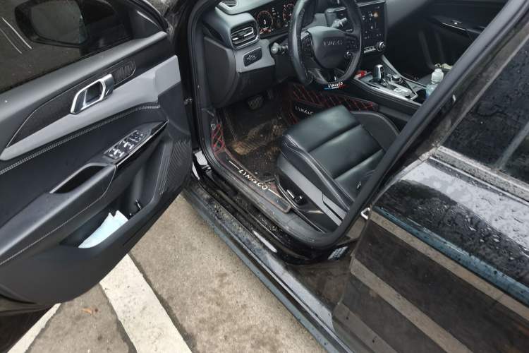 Used Lynk & Co 03 2022 2.0TD DCT GenioPlus
