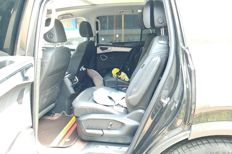 Used Volkswagen Talagon 2023 Facelift 380TSI All-Wheel-Drive Luxury Jiajing Pro 6-Seater Left Rear Seat