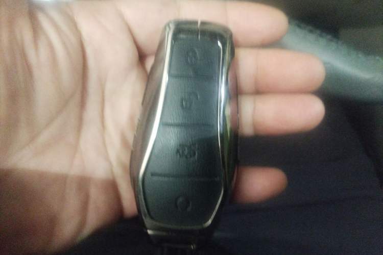 Used BYD Han 2024 EV Glory Edition 715KM Front-Wheel-Drive Flagship Model