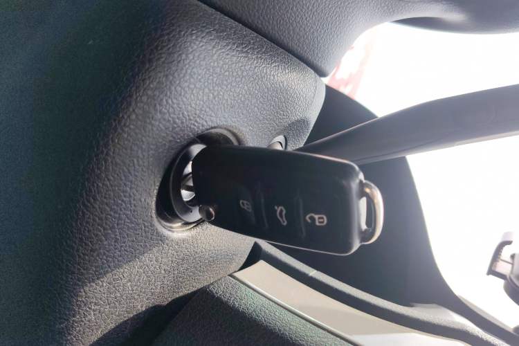 Used Volkswagen Lavida 2013 Revised Version 1.4 TSI Manual Comfort Edition
