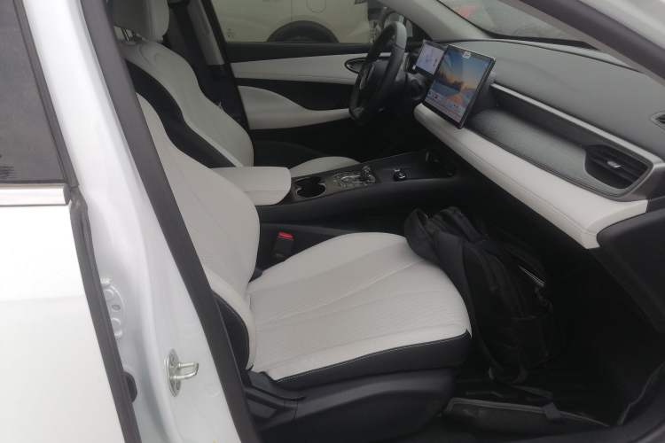 Used BYD Seal 05 DM-i 2025 DM-i Intelligent Drive 120KM Flagship Model
