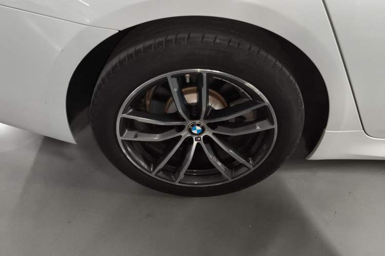 Used BMW 5 Series 2021 525Li M Sport Package Exterior 5