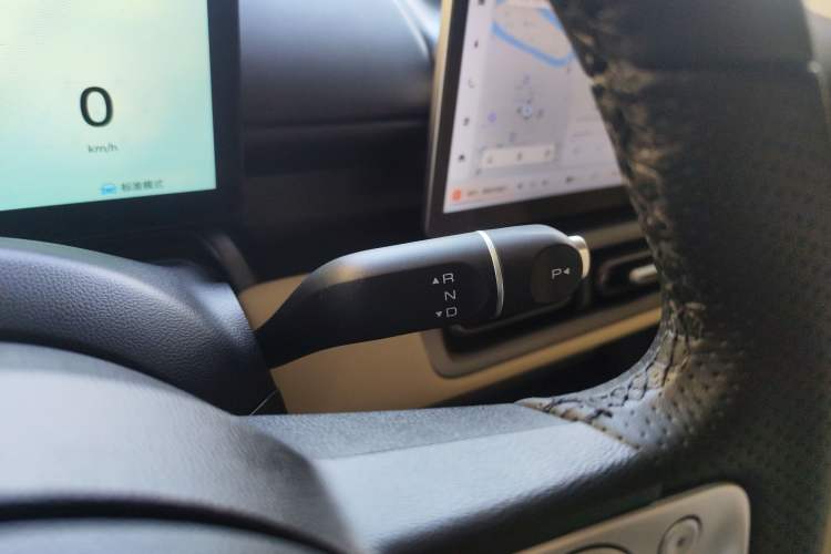 Used Wuling Bingo PLUS 2024 330 km Range Five-Seater Version
