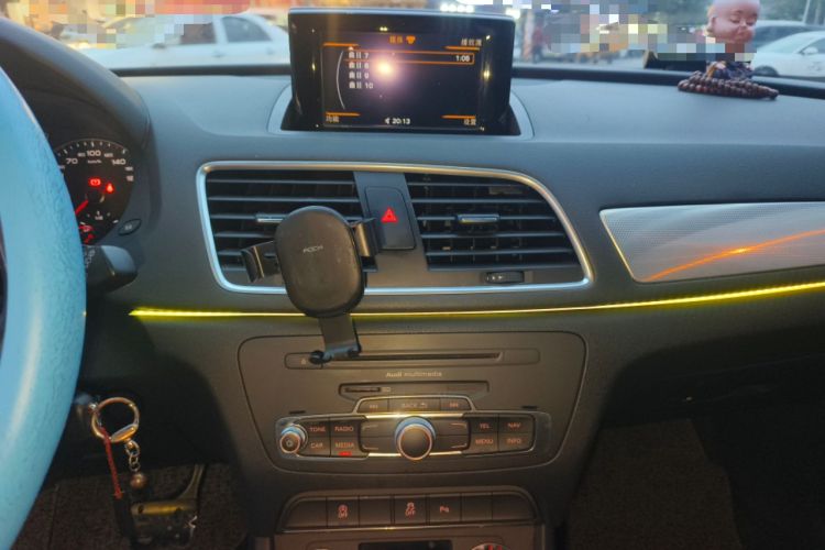 Used Audi Q3 2015 35 TFSI Comfort Model Audio And AC Panel