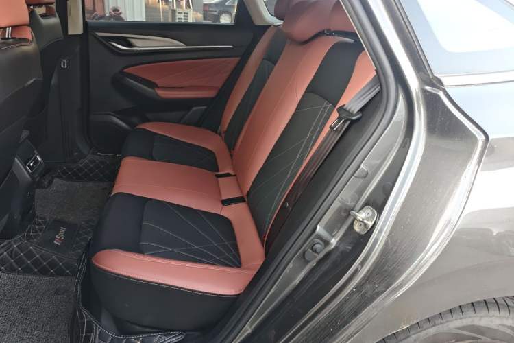 Used CHANGAN Eado 2022 PLUS Blue Whale NE 1.4T GDI DCT Prestige Edition Left Rear Seat