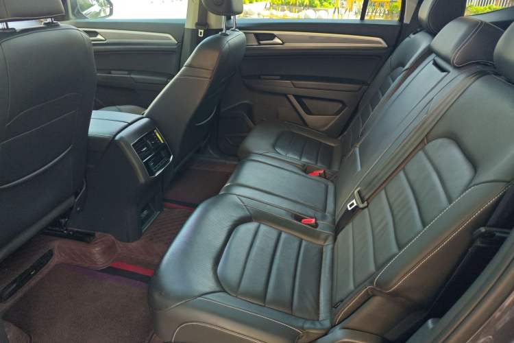 Used Volkswagen Teramont 2019 330TSI Two-Wheel-Drive Luxury Edition China VI Standard
