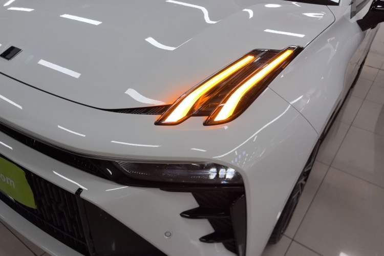 Used Lynk & Co 03 2023 2.0TD DCT H-Power Halo Left Front Headlight