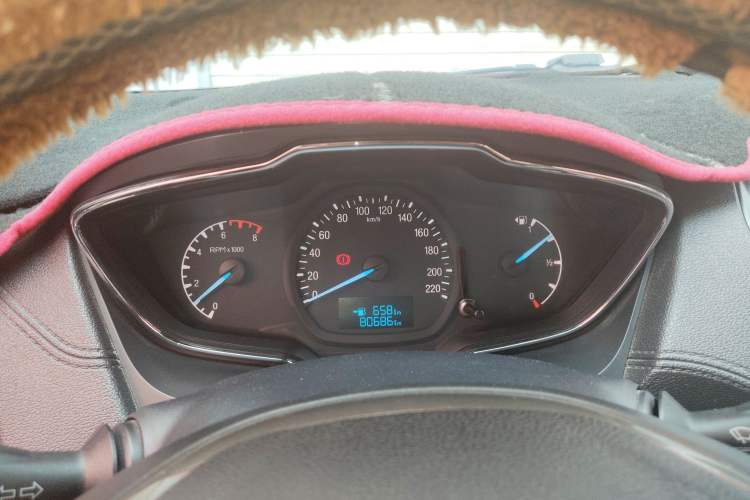 Used Ford Escort 2015 1.5L Manual Fashion Edition