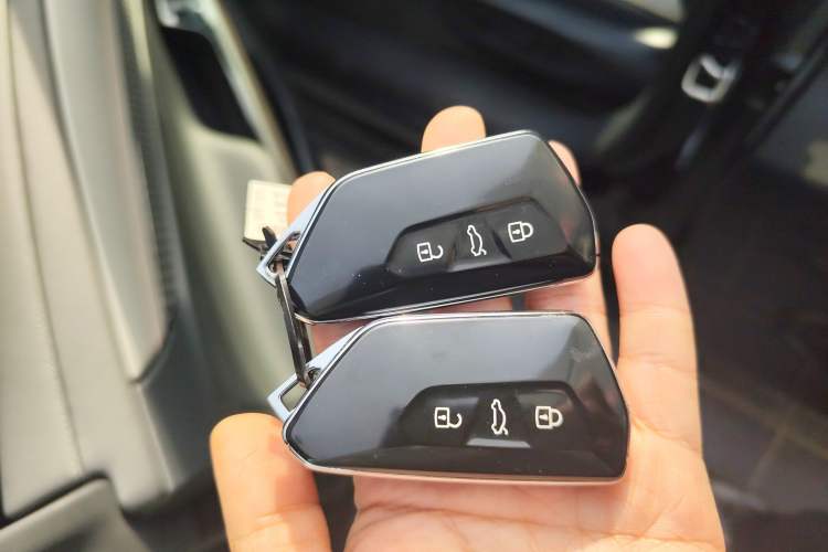 Used Volkswagen ID.7 VIZZION 2024 AIR model
