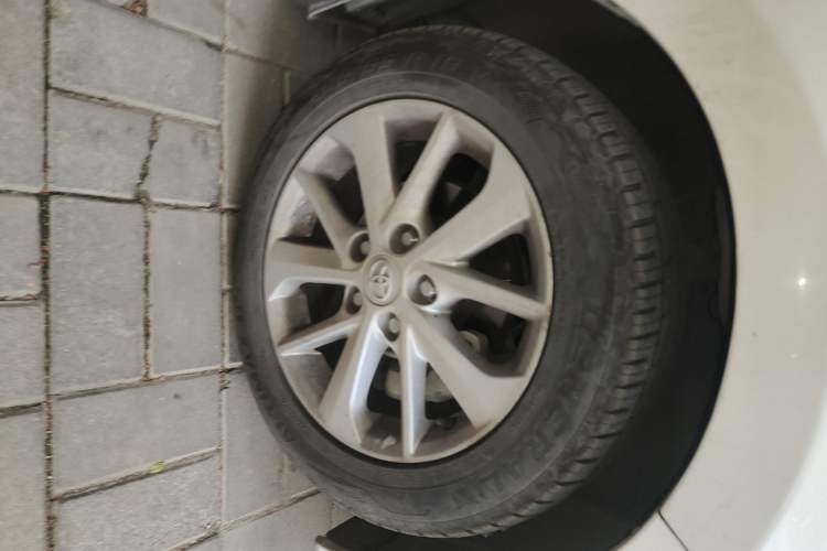 Used Toyota Corolla 2014 1.6L CVT GL-i Leather Edition