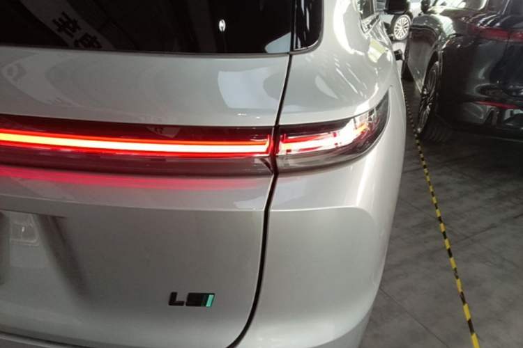 Used Li Auto L9 2022 Max model