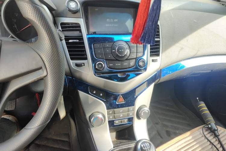 Used Chevrolet Cruze 2013 1.6L SL MT
