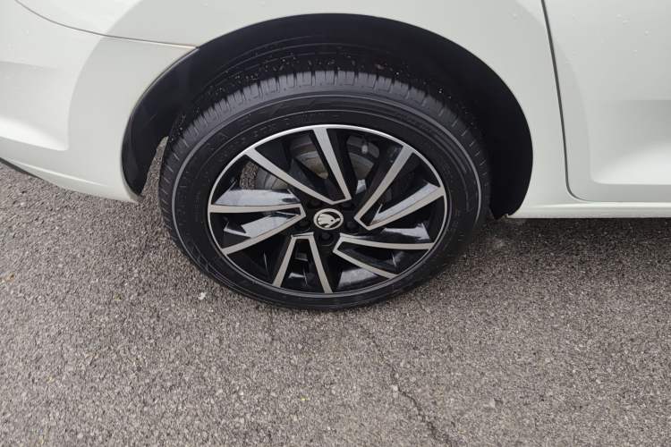 Used Skoda Rapid Spaceback 2020 1.5L Automatic Comfort Edition
