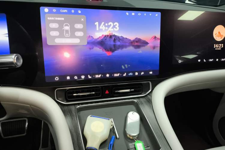 Used Hima AITO M9 2024 Range-Extended Ultra Version 42 kWh 6-Seater Model Audio And AC Panel