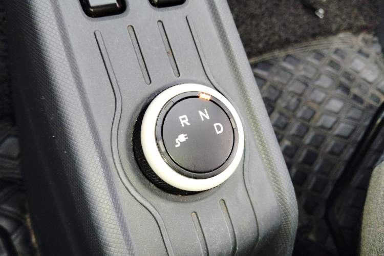 Used Wuling Hongguang MINIEV 2022 Macaron Premium Model – Lithium Iron Phosphate
