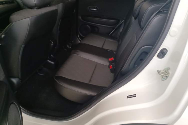 Used Honda Vezel 2020 1.5L CVT Pioneer Edition
