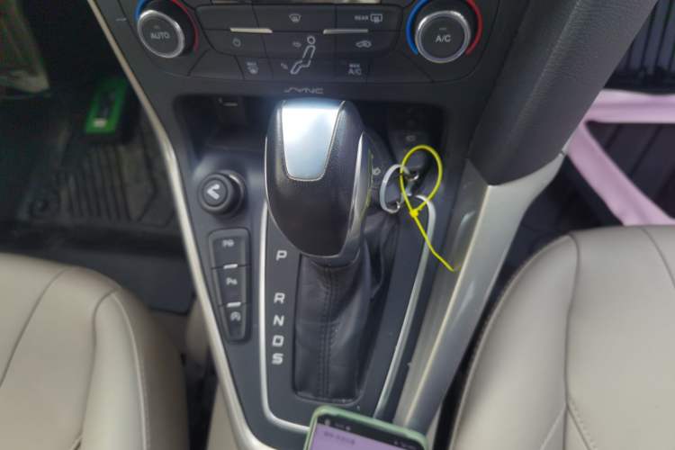 Used Ford Focus 2015 Sedan EcoBoost 180 Automatic Flagship Model
