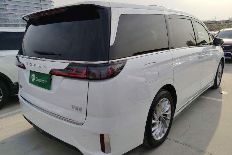 Used VOYAH Dream 2024 PHEV Extended-Range Premium Edition