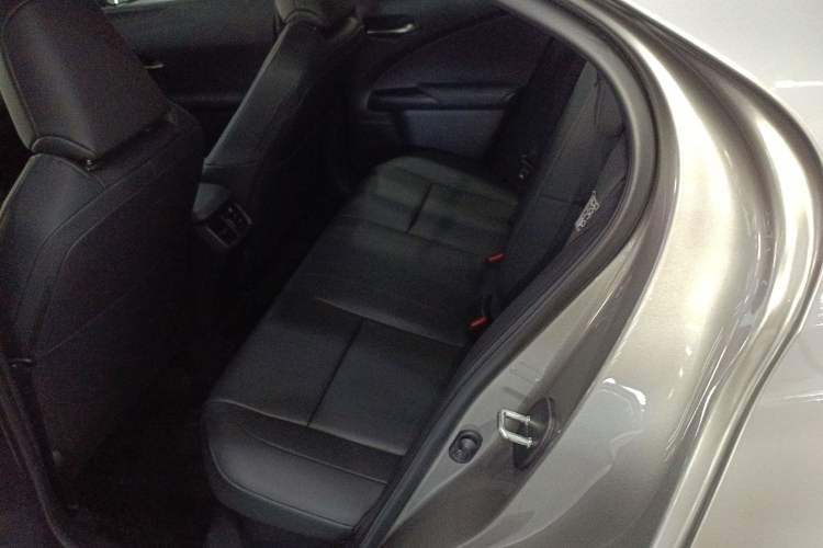 Used Lexus UX 2022 260h Explore-Edition