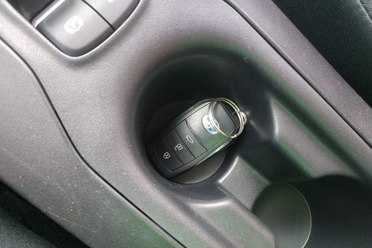 Used Toyota Levin 2023 Smart Electric Hybrid Dual-Engine 1.8L Leading Edition