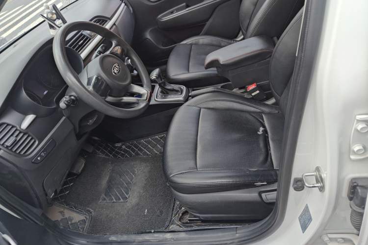 Used Kia K2 2017 Sedan 1.4L Automatic GLS
