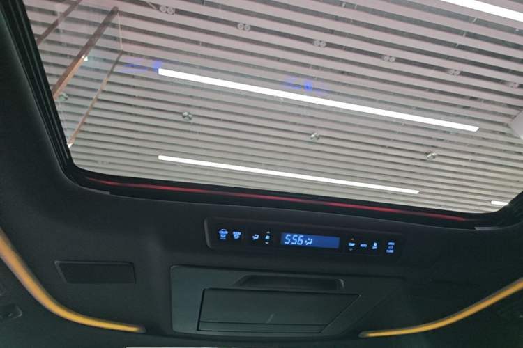 Used Toyota Alphard 2021 Dual-Engine 2.5L Prestige Edition
