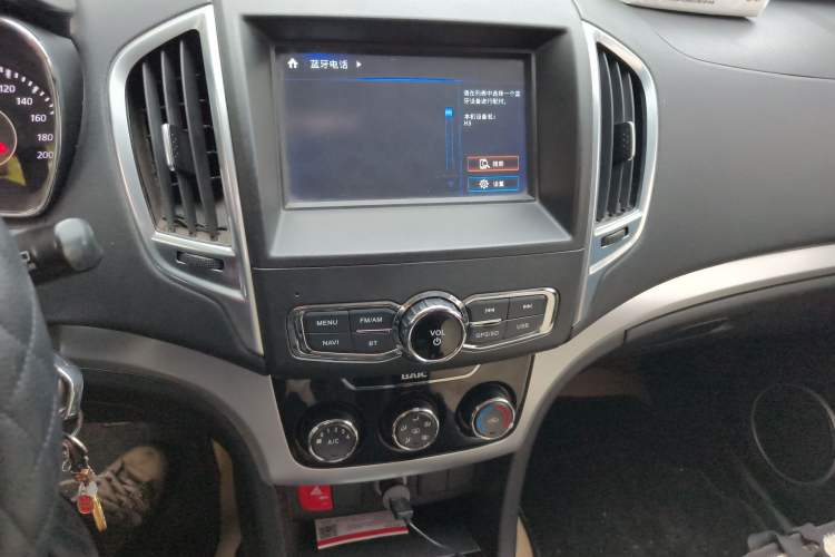 Used HYOSOW H3 2015 1.5L manual luxury version Audio And AC Panel