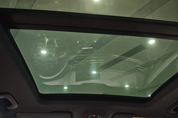 Used Audi Q5L 2025 quattro 45th Anniversary Edition 40 TFSI Luxury Dynamic Model
