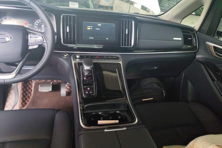 Used GAC Trumpchi M8 2023 Lingxiu Series 390T Prestige Edition