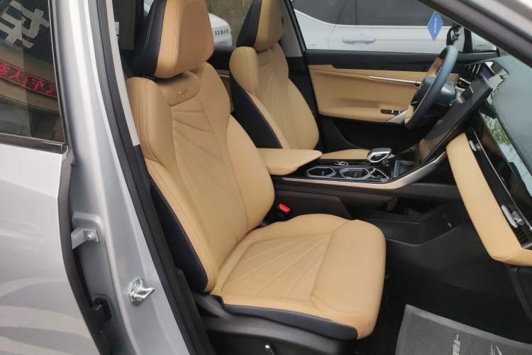 Used Geely Auto FX11 2023 1.5TD DCT Prestige Edition Right Front Seat