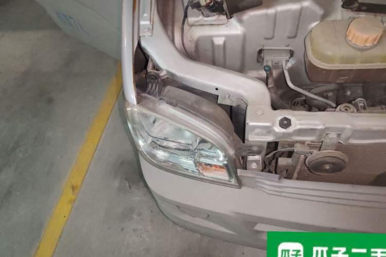 Used Wuling Zhiguang 2015 1.2L Practical LS-I Model Right Front Headlight
