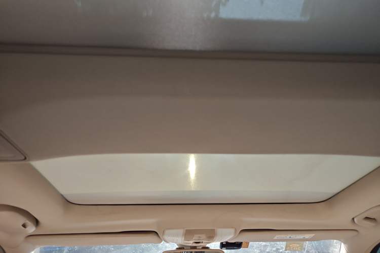 Used Mercedes-Benz E-Class 2015 Facelift E 200 L Sport Edition
